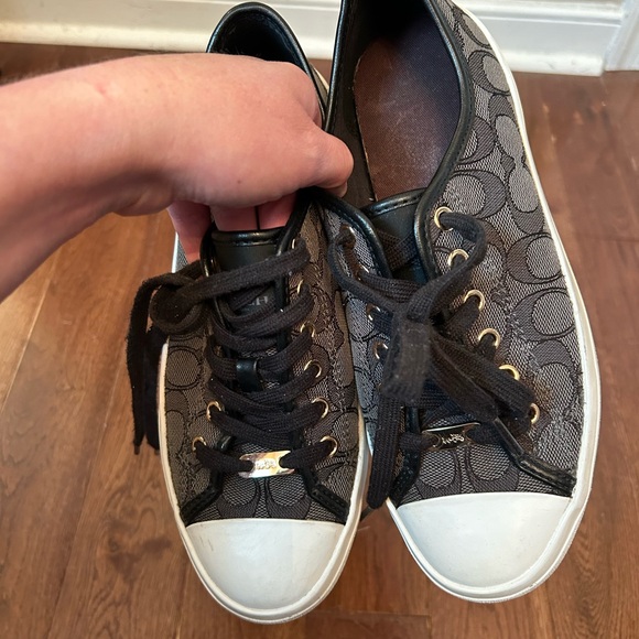 Coach Signature Y2K Jaquard Sneaker - Picture 2 of 12